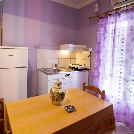 Efthalia & * 奈德里